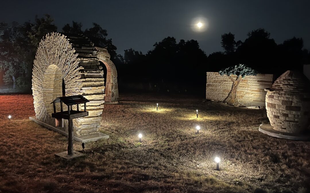 Let Your Home Shine! The Benefits of Exterior Home and Holiday Lighting